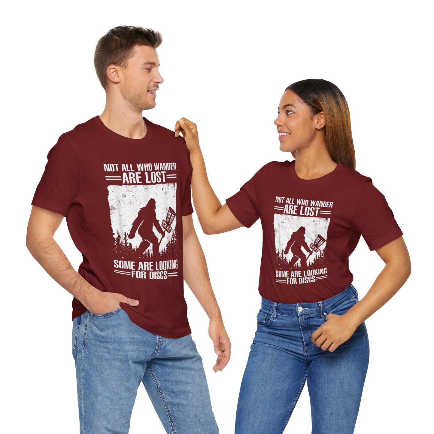 Not all the wander are lost they are looking for there discs golf Short Sleeve Tee