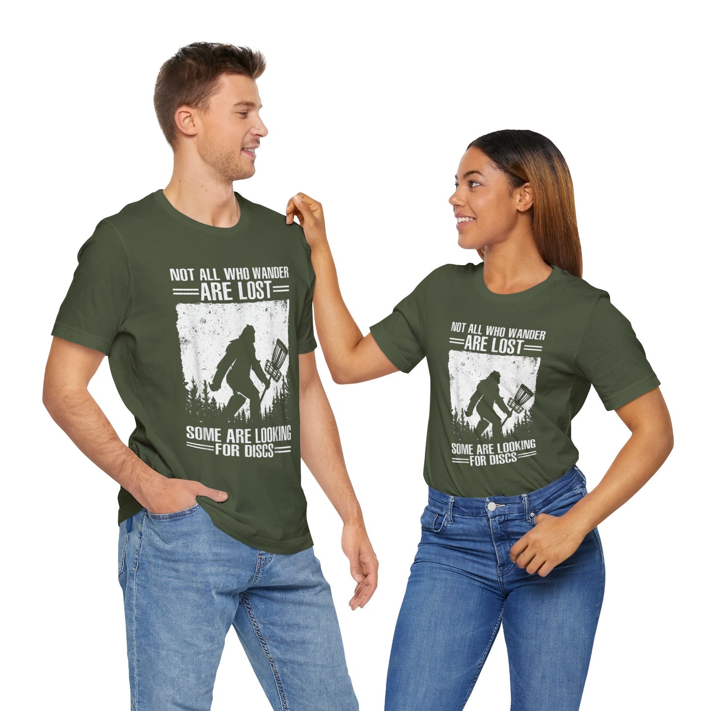 Not all the wander are lost they are looking for there discs golf Short Sleeve Tee